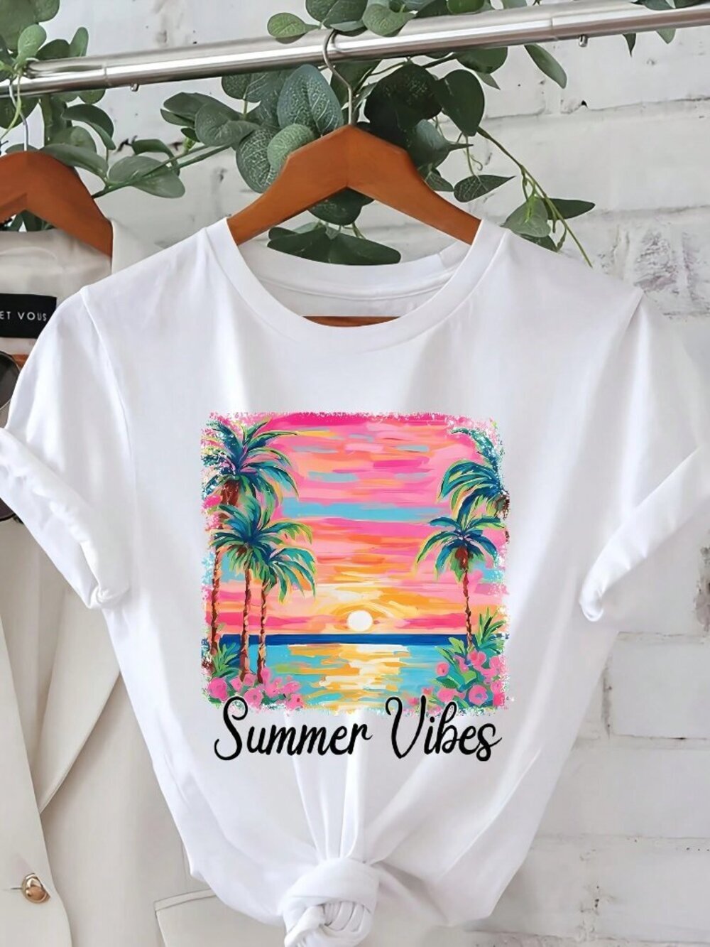 Default Figure Casual Women's Oversize Short Sleeve Round Neck T-Shirt